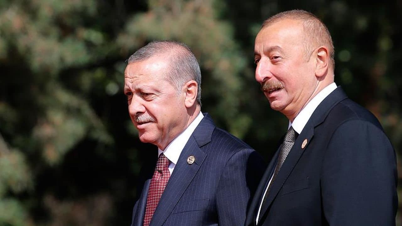 AK Parti'den Azerbaycan mesajı: "Erdoğan'ın sevgisi yürektendir, kalptendir"