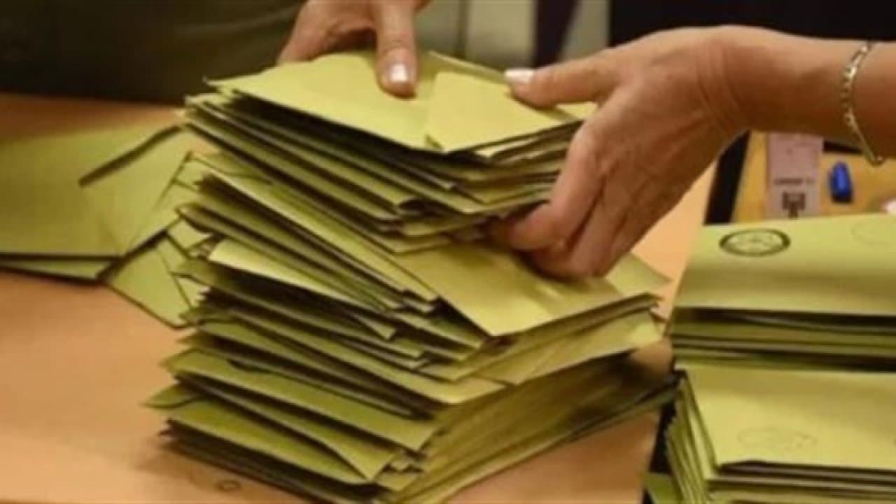 Kararsız seçmenlerin 2023 tercihi ortaya çıktı: Hangi parti öne çıktı?