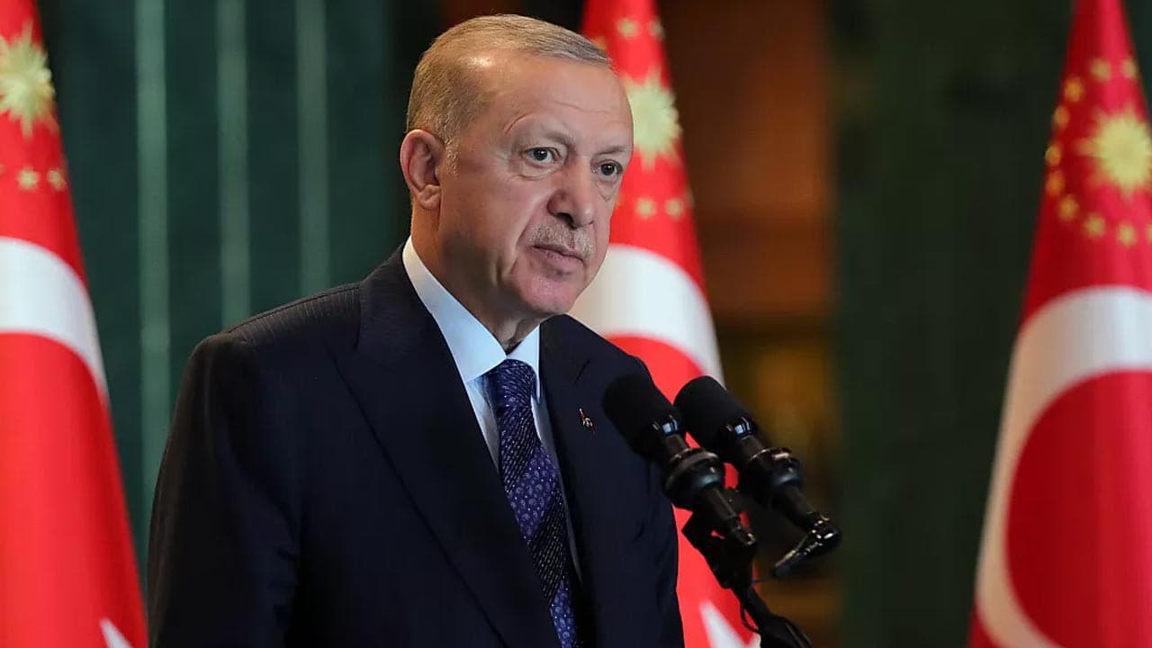 Erdoğan’dan Avrupa’daki Türklere mesaj: “Sizi ahlak yoksunlarının insafına bırakmayacağız”