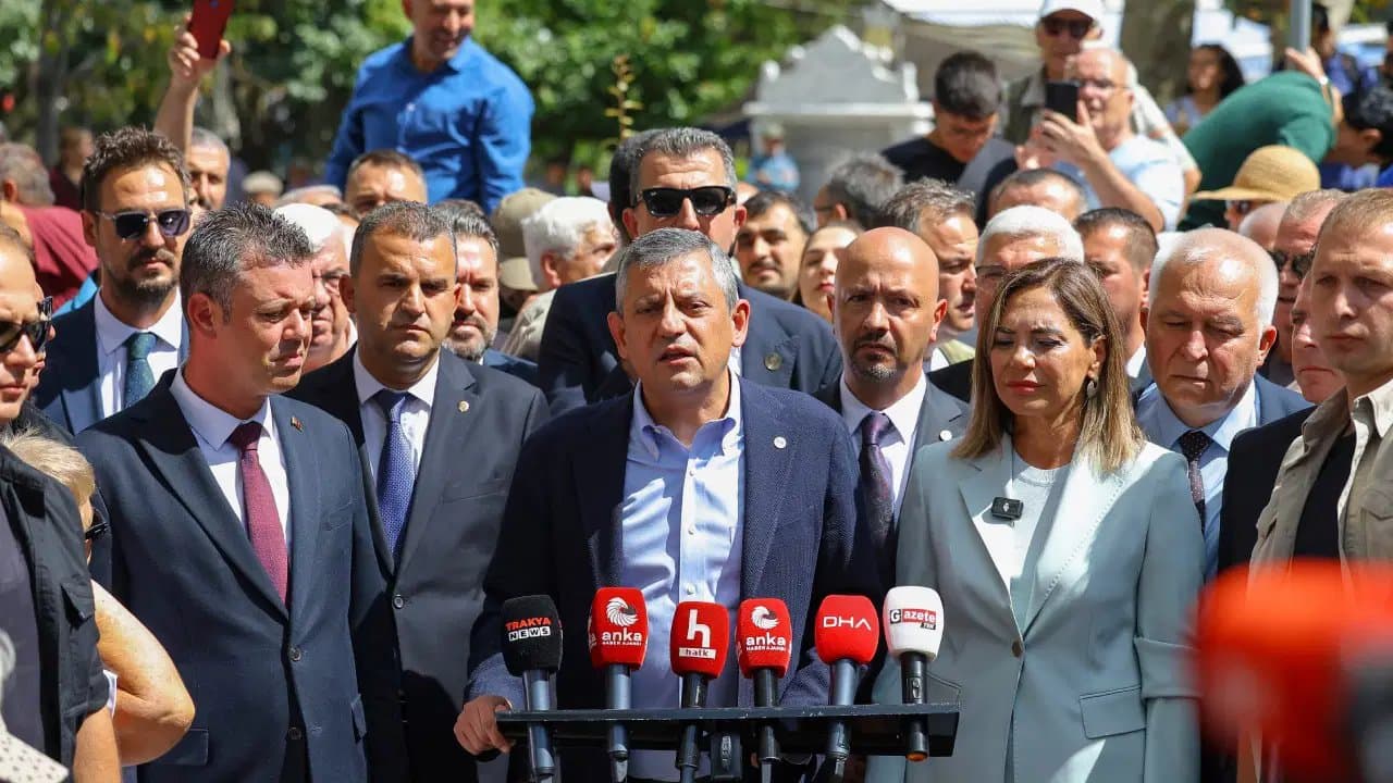 Özgür Özel'den İmamoğlu'nun savunması sonrası çarpıcı çıkış: "İddianame çöktü"