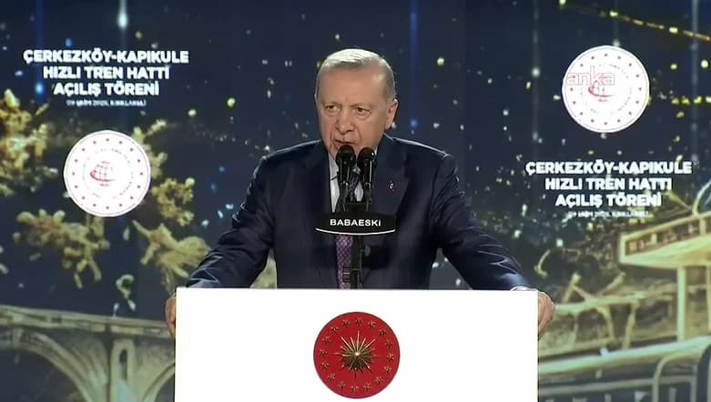 Erdoğan: Kadrolarımıza karşı bir operasyon yürütülmesine "Eyvallah" demeyiz