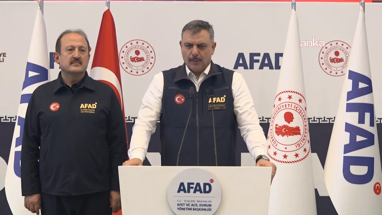 İstanbul'da 3 kişi hayatını kaybetti, 6 kişiyi arama çalışmaları sürüyor