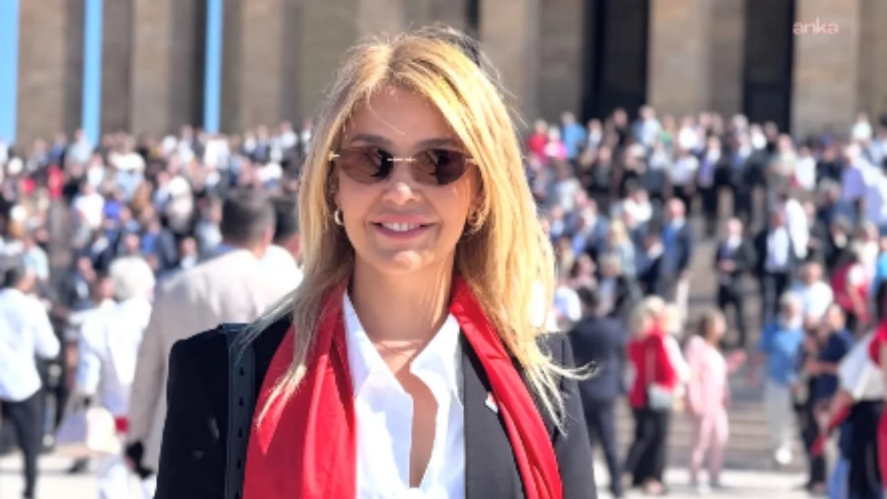 CHP İstanbul Kadın Kolları Başkanlığına Ezgi Pekşen atandı