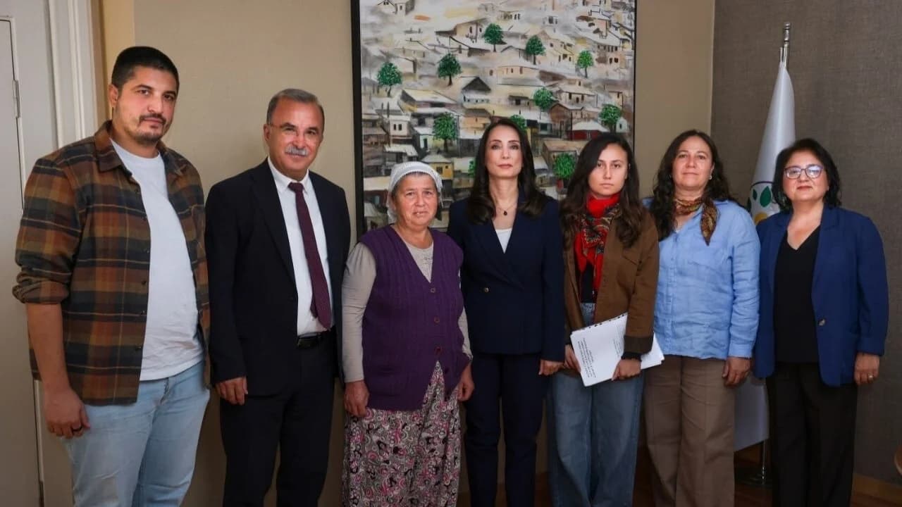 Tülay Hatimoğulları Akbelen köylüleriyle bir araya geldi