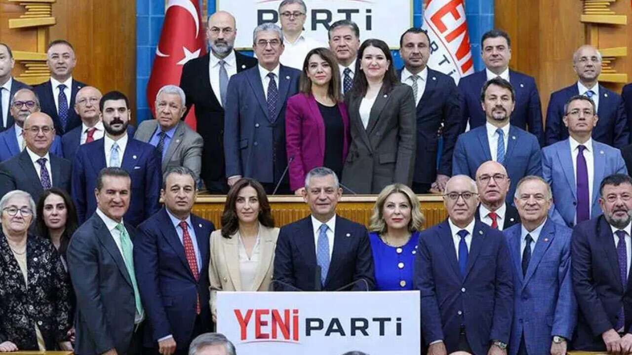 YENİ Parti’deki kapalı toplantıda neler konuşuldu?