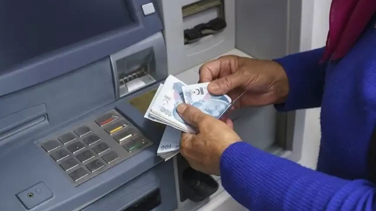 AYM'den dikkat çeken emekli maaşı kararı
