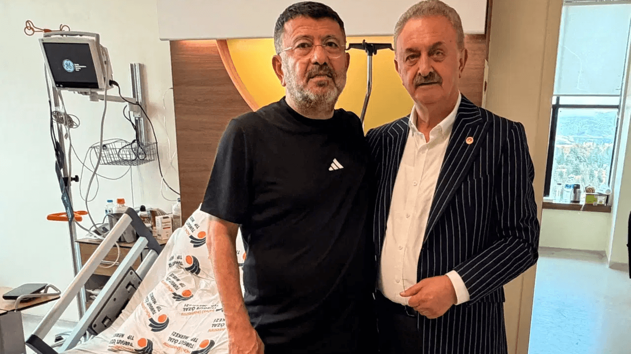 Yoğun bakım sonrası Veli Ağbaba’dan ilk fotoğraf: Nail Çiler hastanede ziyaret etti!
