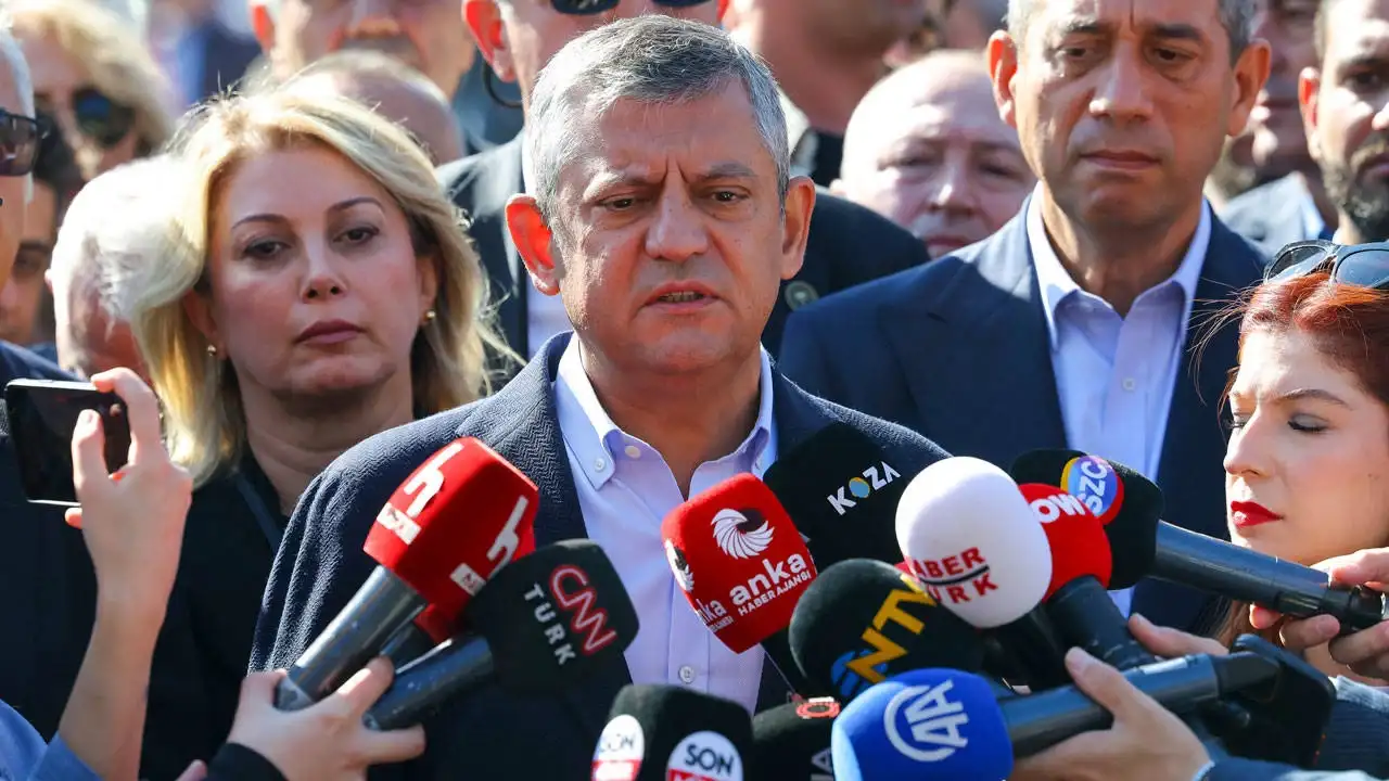 Özgür Özel’den Halk TV kararı: 17:00’da!