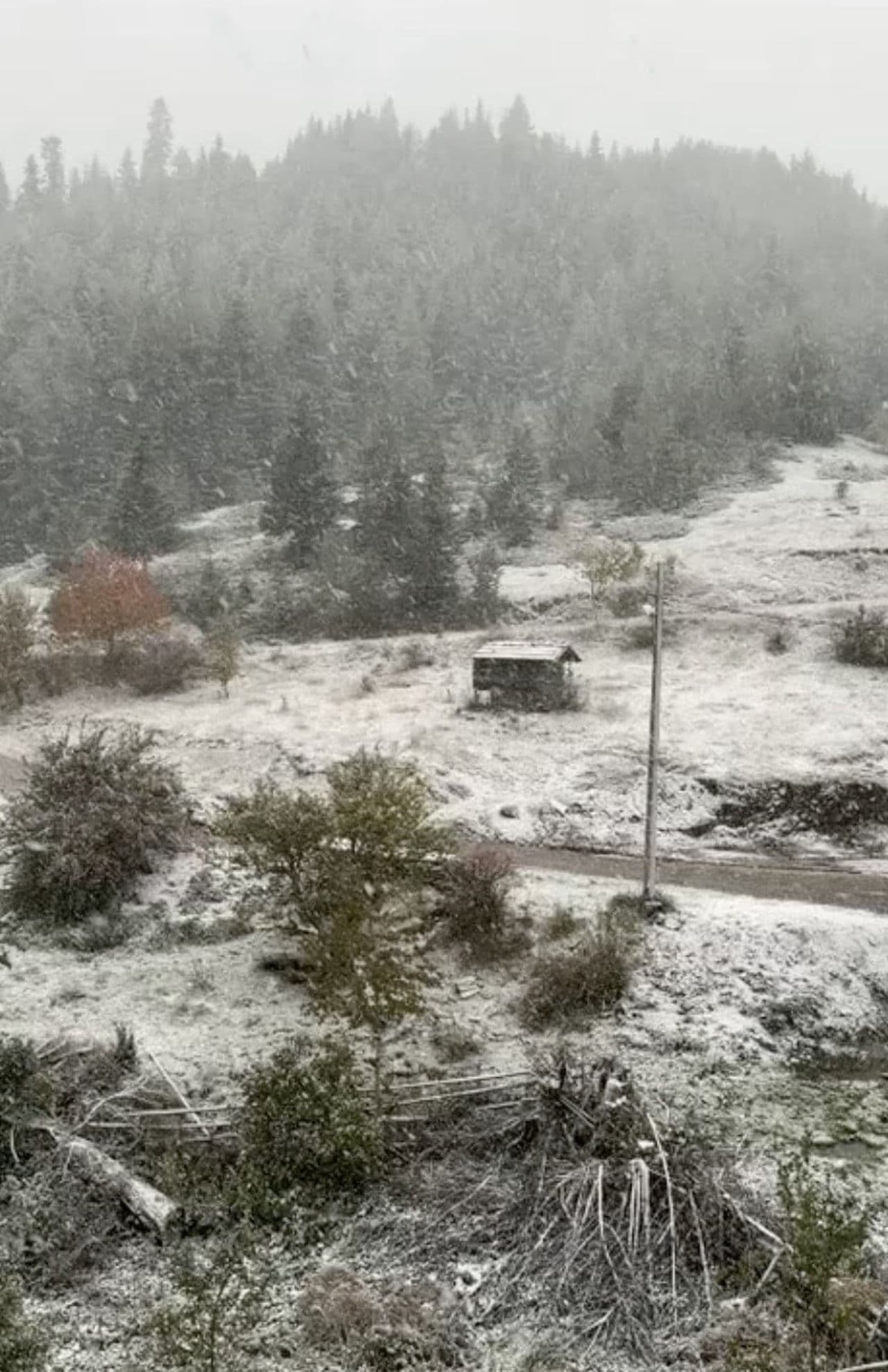 Kastamonu'da yükseklerde kar sessizliği: köyler beyaza büründü