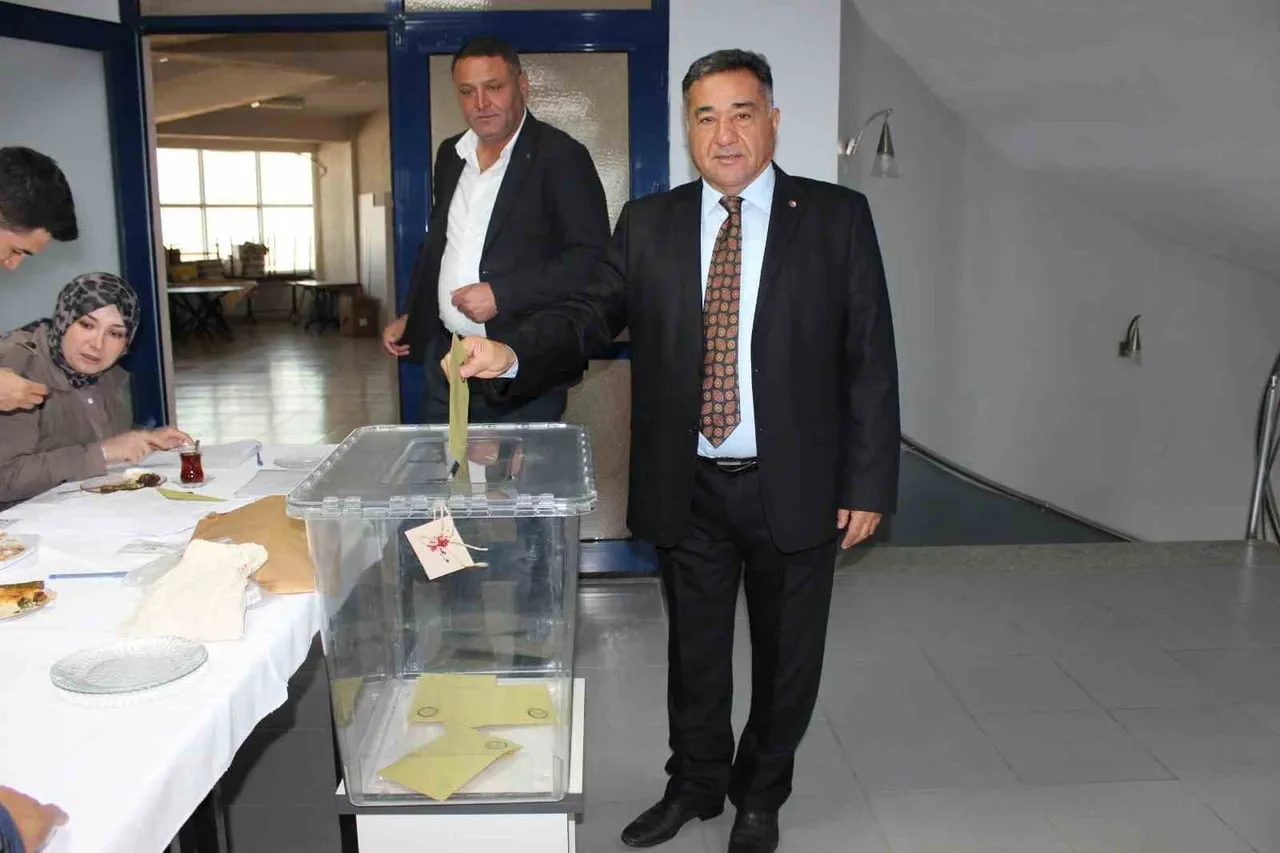 Tek adayla güven tazeledi: Hüseyin Soygür 6. kez başkan seçildi