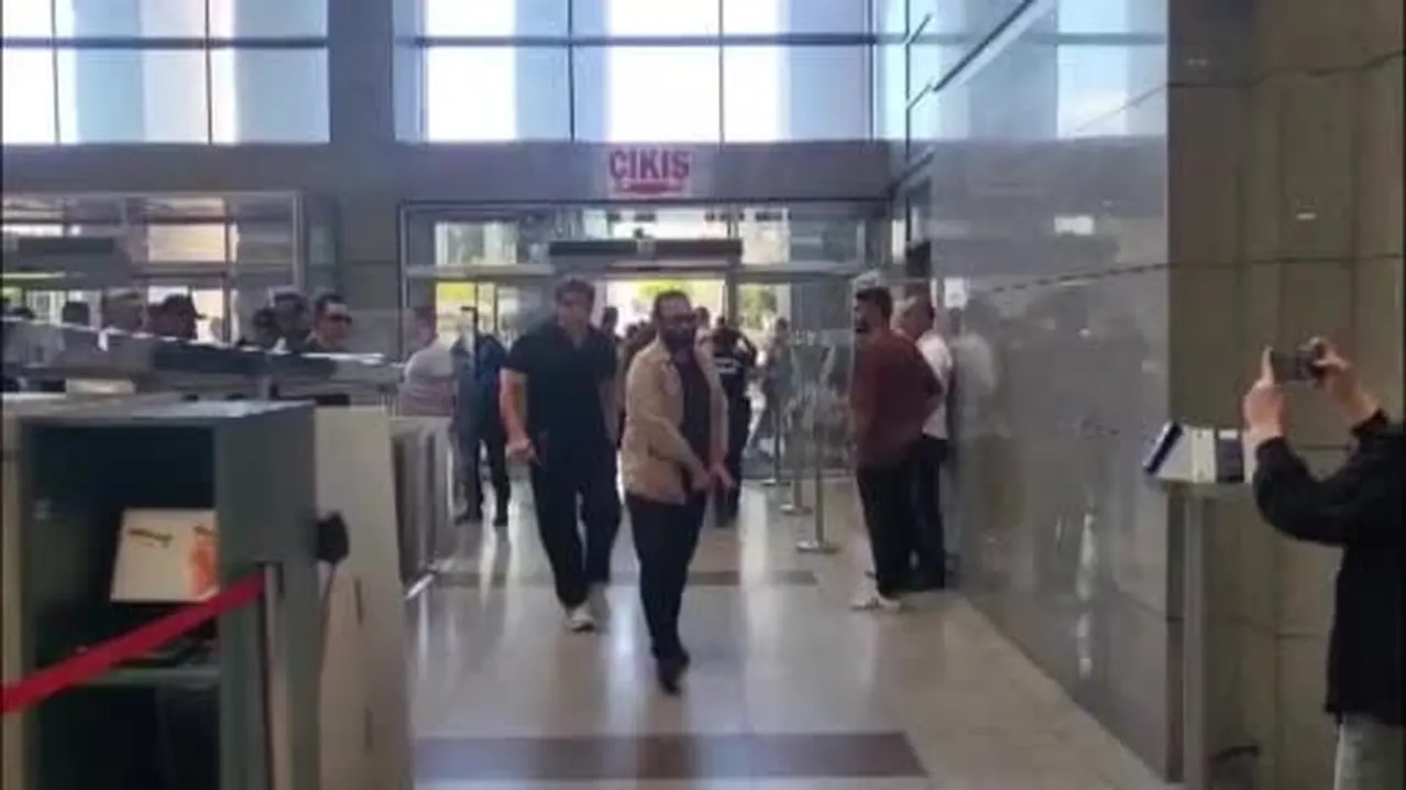 Mabel Matiz ve yönetmenine 'Ha Leylim' klibi nedeniyle 6 aydan 3 yıla kadar hapis talebi