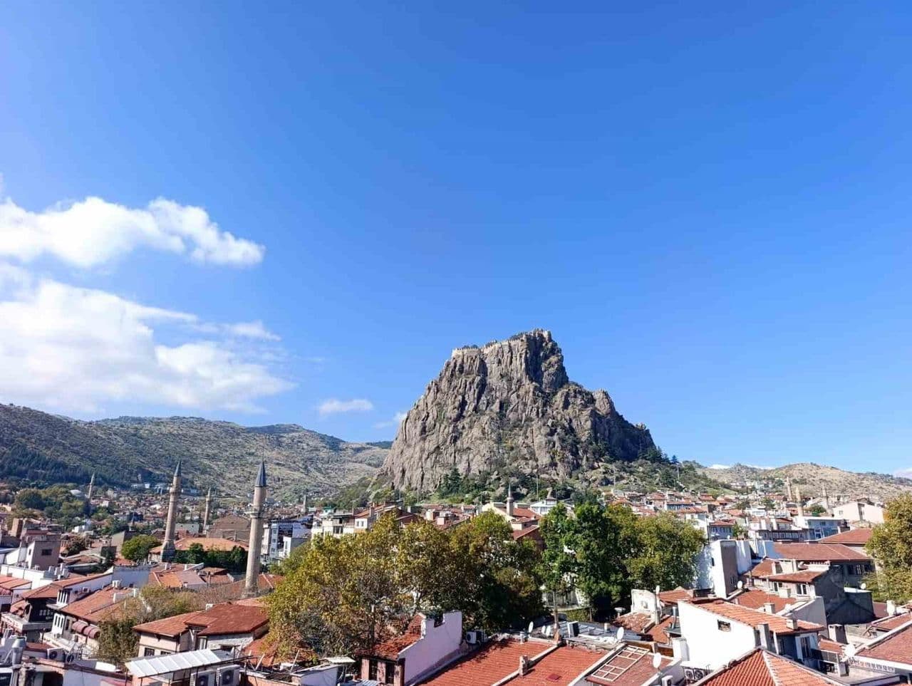 Afyonkarahisar yeni haftaya yağışsız ve ılıman bir başlangıç yapıyor