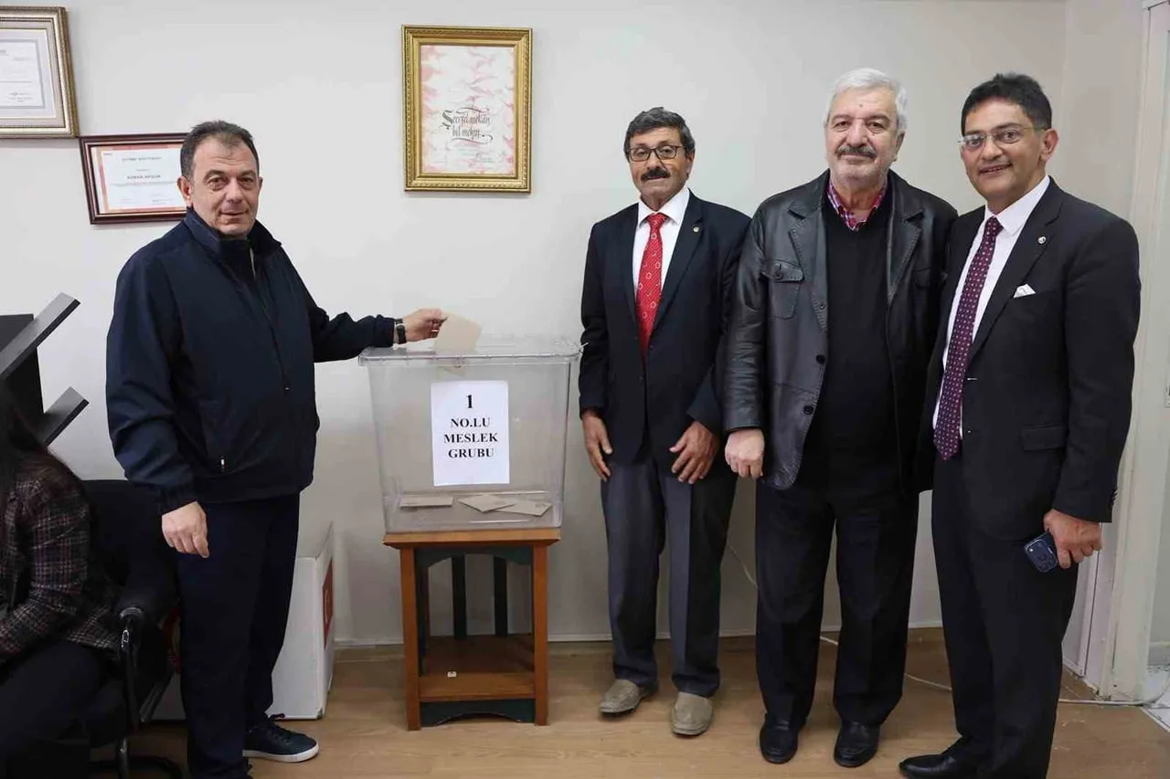 Hakan Oral: güvenin yüküyle Erzurum için proje üretmeye devam edeceğiz
