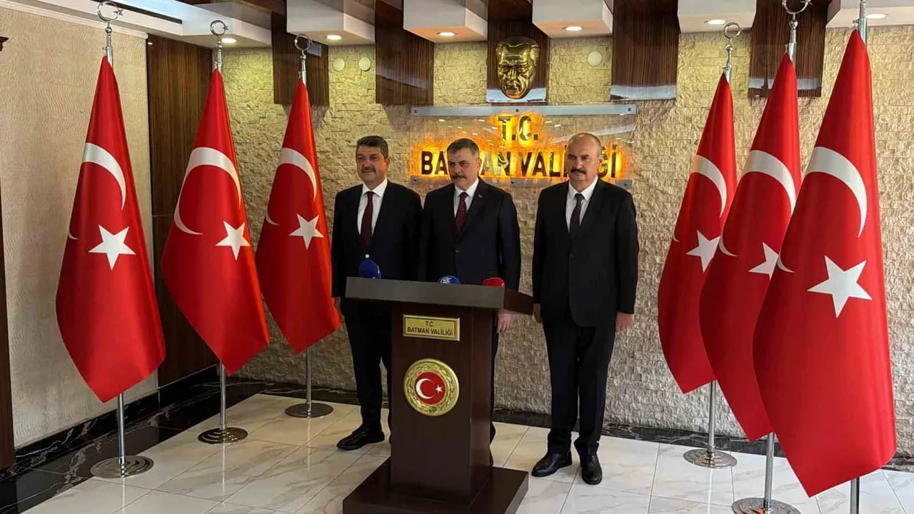 Bakan Çiftçi'nin Batman programı valilik ziyaretiyle başladı