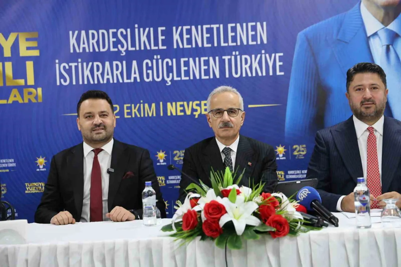 Uraloğlu: terörsüz Türkiye süreci yatırımlara ve turizme ivme kazandıracak