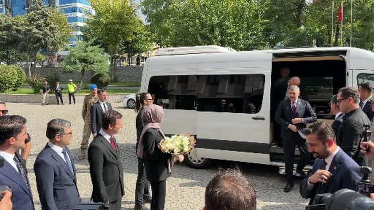 İçişleri bakanı Çiftçi Batman'da valiliği ziyaret etti