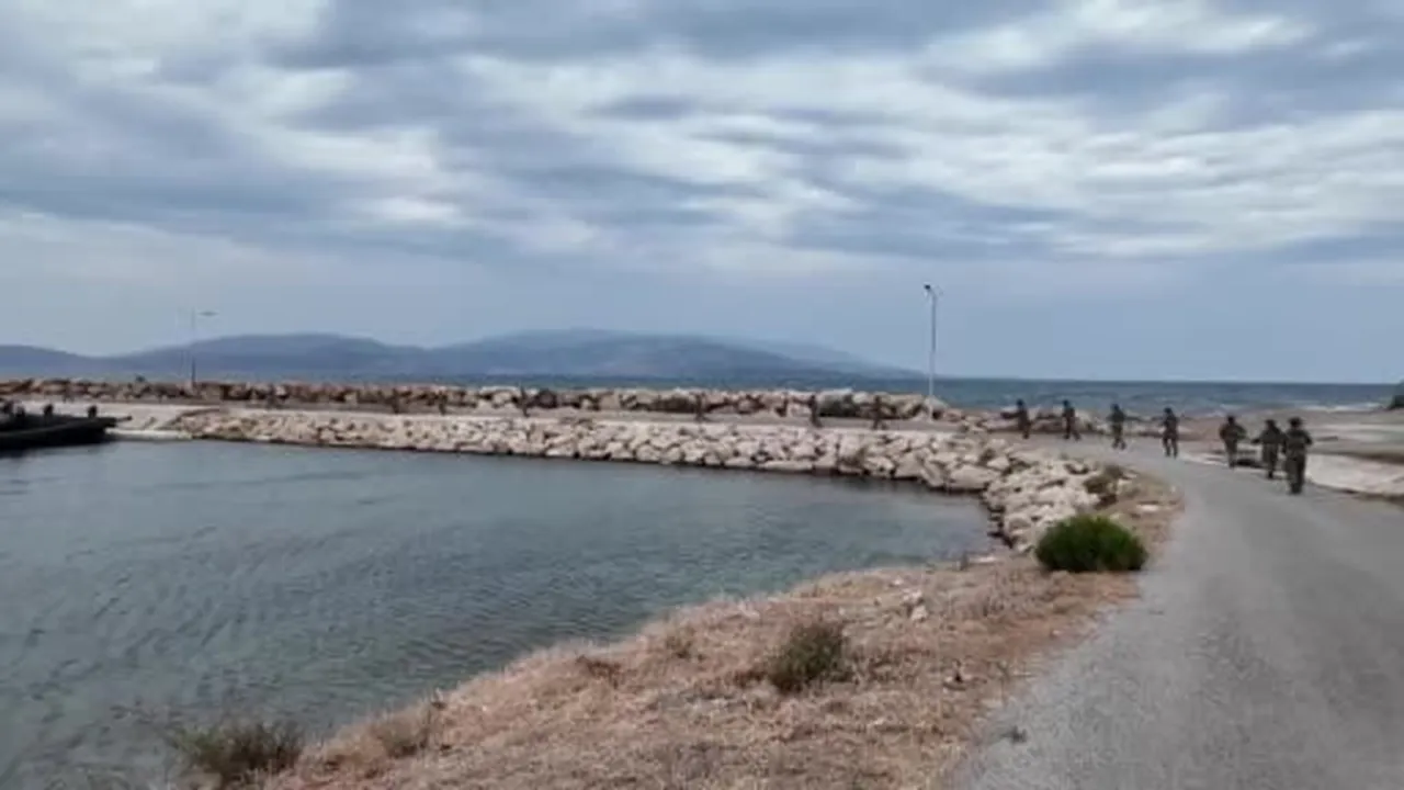 Foça'da Ege Ordusu ve komandolarla deniz hücum harekatı eğitimi