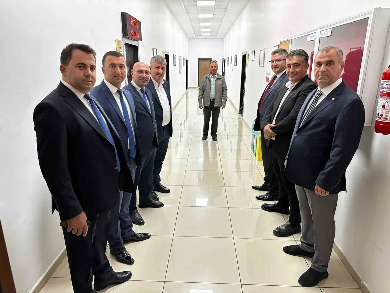Tokat'ta ticaret borsasında istikrar: Lütfi Bora yeniden başkan seçildi