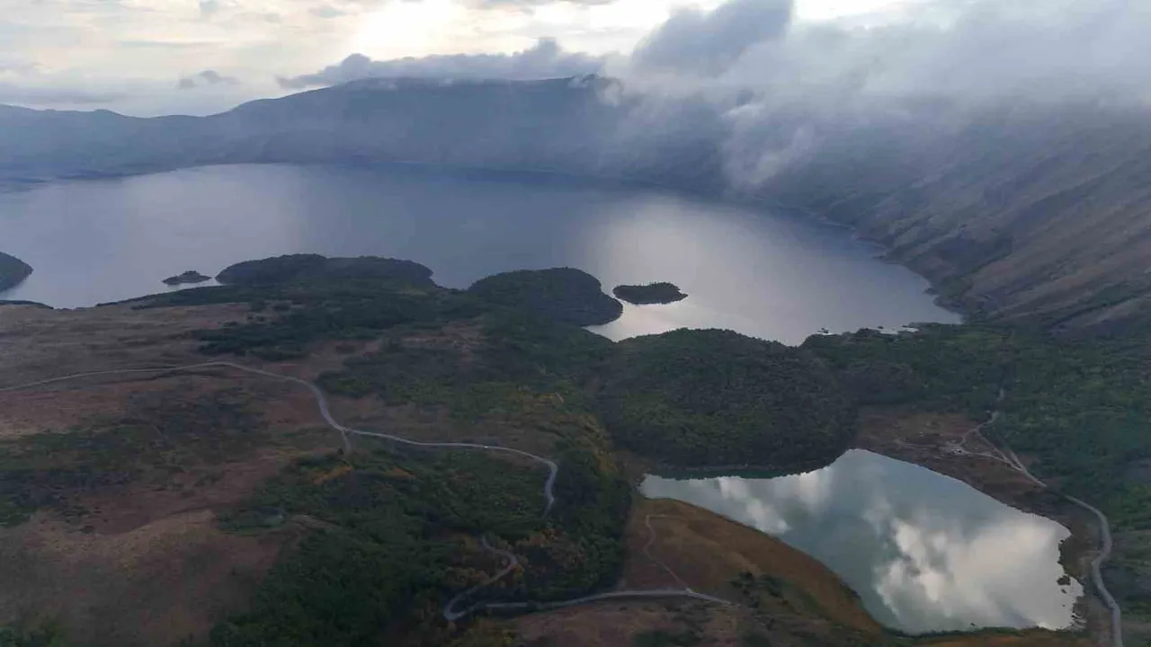 Nemrut kalderasında zamanın bulutu: drone ve time-lapse görüntüleri