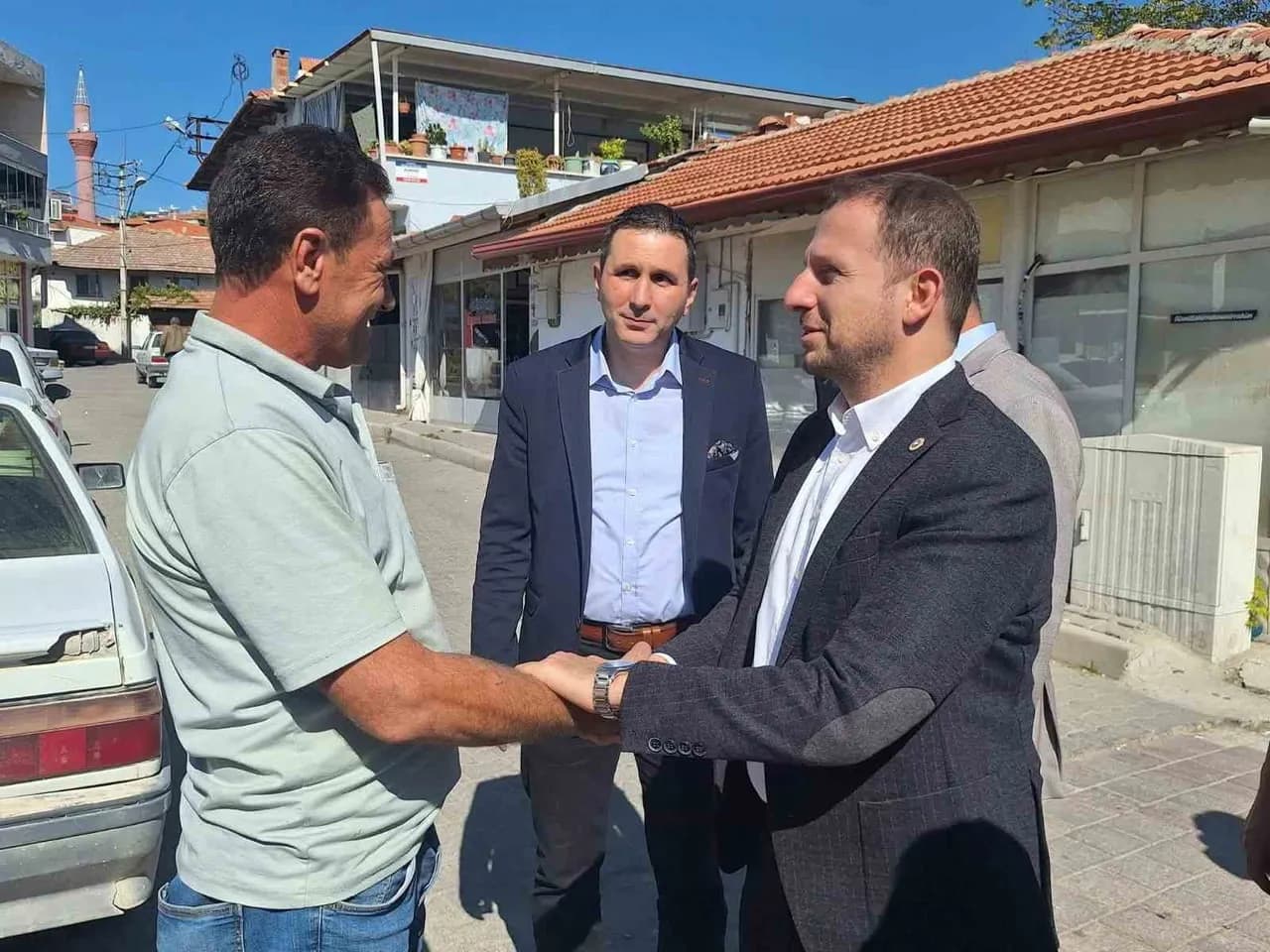 Selendi sokaklarında esnafın nabzını tutan Ahmet Kılıç