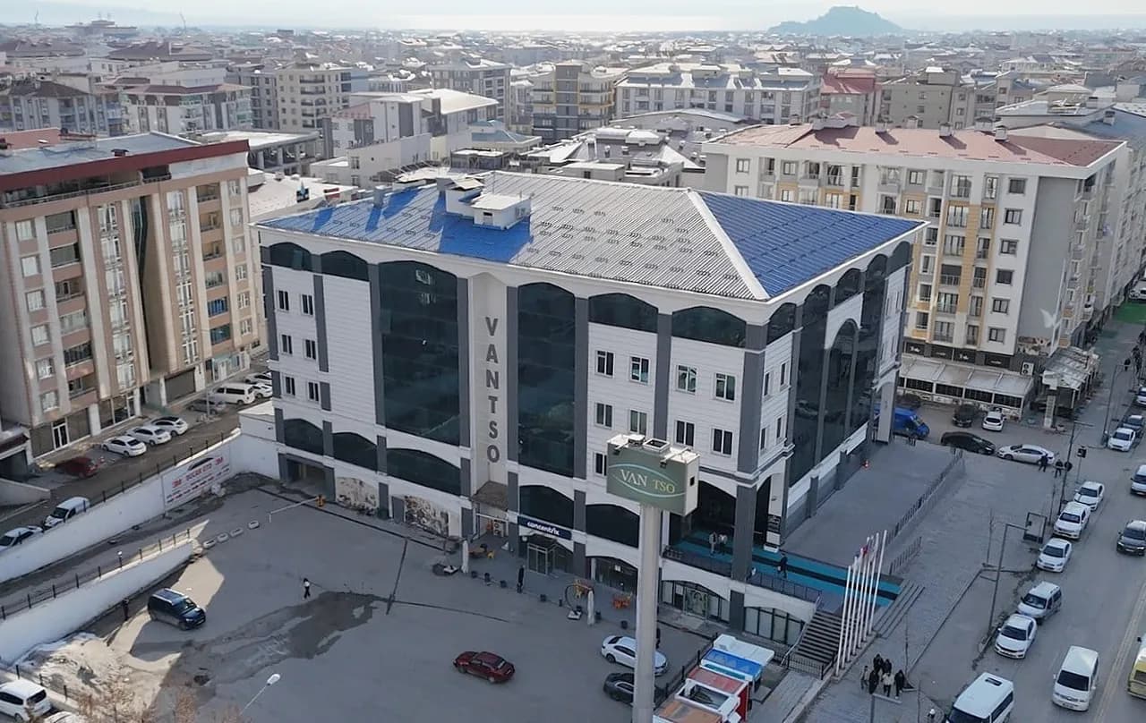 zamana takılan listeler: 1.565 üyenin oy hakkı için YSK'ya başvuru