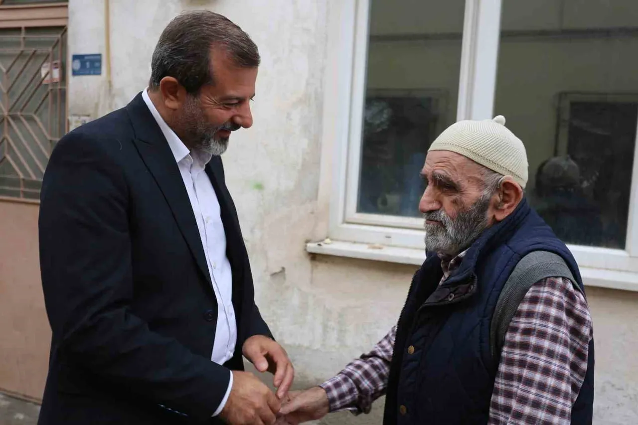 Gürsu'da yaşayan çınarlara adanmış vefa ziyareti