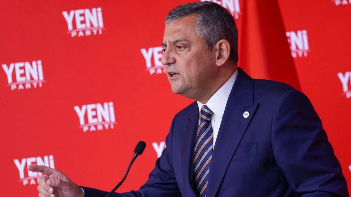 Özgür Özel'den 'fon skandalı' videosu: "Asrın soygununa giden yolun taşları nasıl döşendi?"