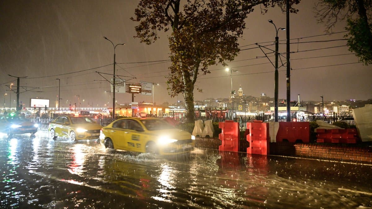 Meteoroloji 48 il için uyardı: Cuma günü yeni yağış sistemi geliyor