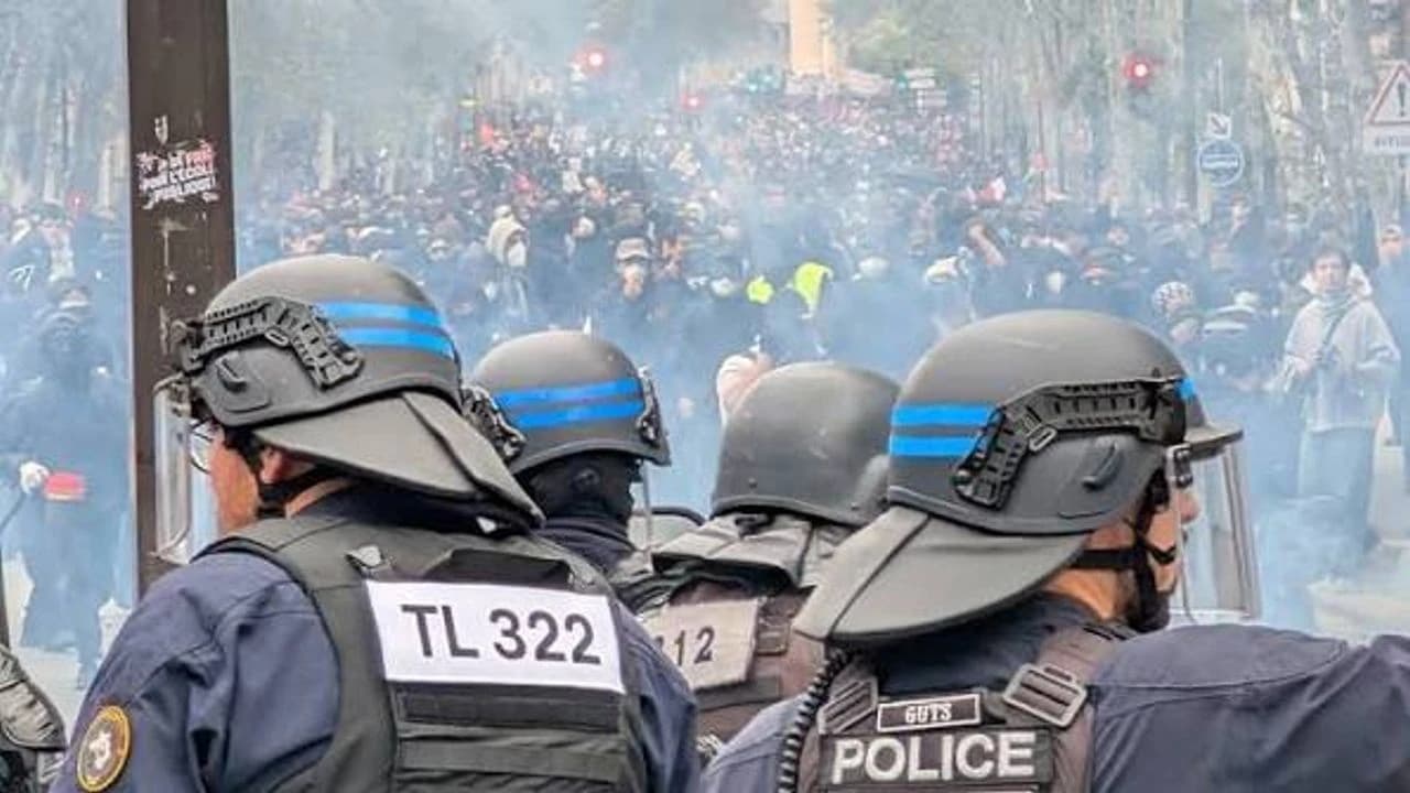 Fransa’da öğrenci eylemleri sürüyor: Eğitim Bakanı 148 lise personelinin yaralandığını açıkladı