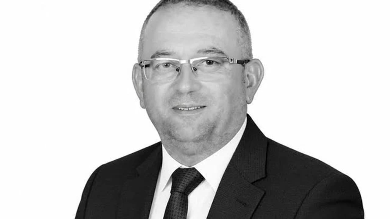 Sakarya’daki zincirleme kazada ölen AK Parti Geyve Teşkilat Başkanı Adnan İzmir toprağa verildi