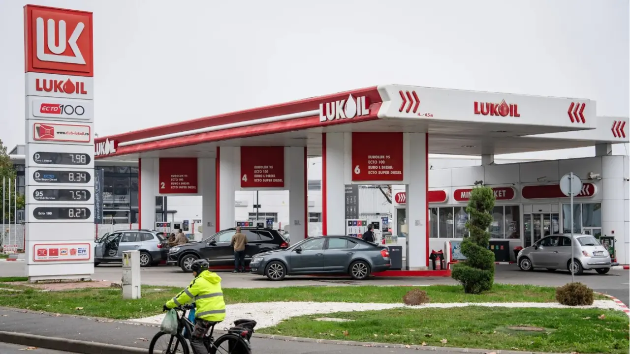 ABD, Lukoil'e yönelik yaptırım muafiyetini uzattı