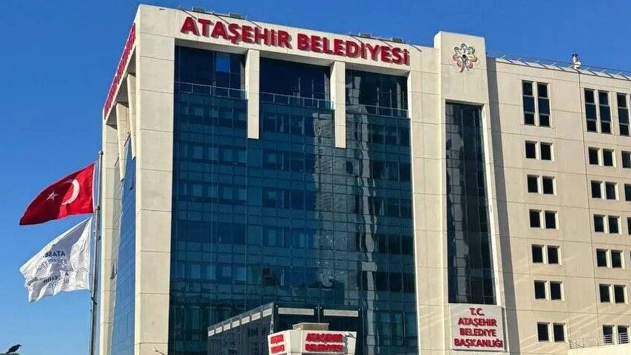 Tek başına seçime girdi: Ataşehir Belediyesi AK Parti’ye geçti