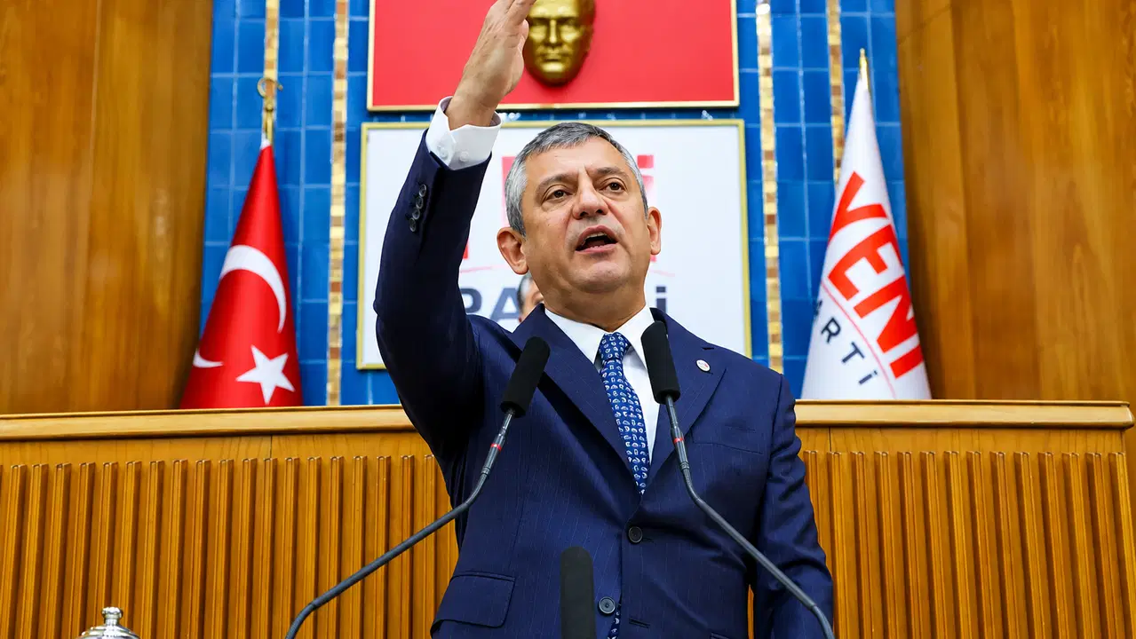 Özgür Özel’e göre fon soygununun maliyeti 110 milyar dolar
