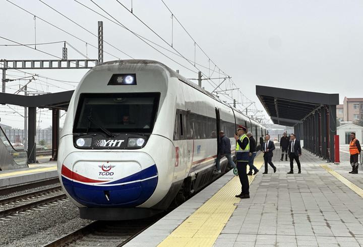 Hızlı tren, Edirne-Çerkezköy arasında ilk seferini yaptı