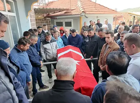 Soma'da maden kazası! Hayatını kaybeden 5 işçiden İsa Olcay son yolculuğuna uğurlandı