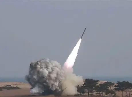 Husiler'den Yemen'deki askeri kampa saldırı: 50'den fazla kişi öldü ve yaralandı