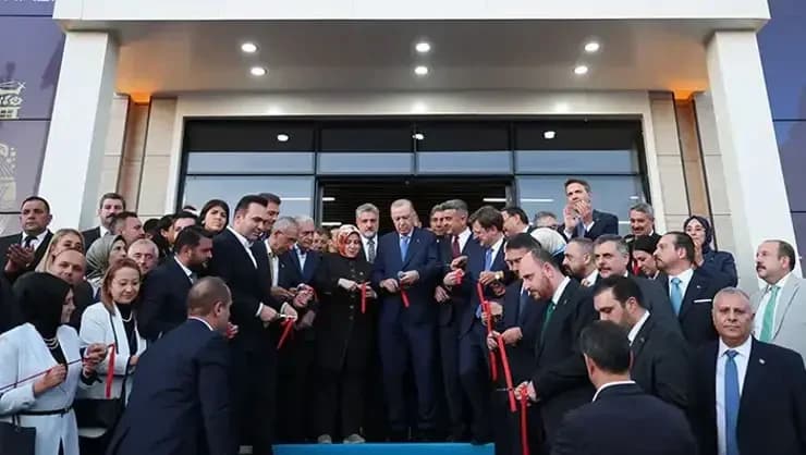 Cumhurbaşkanı Erdoğan, AK Parti Şanlıurfa İl Başkanlığı yeni hizmet binasını açtı