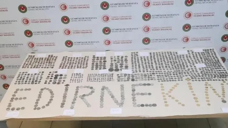 Sınırda tarihi eser operasyonu! 7 binden fazla eser kaçırılmaktan kurtarıldı