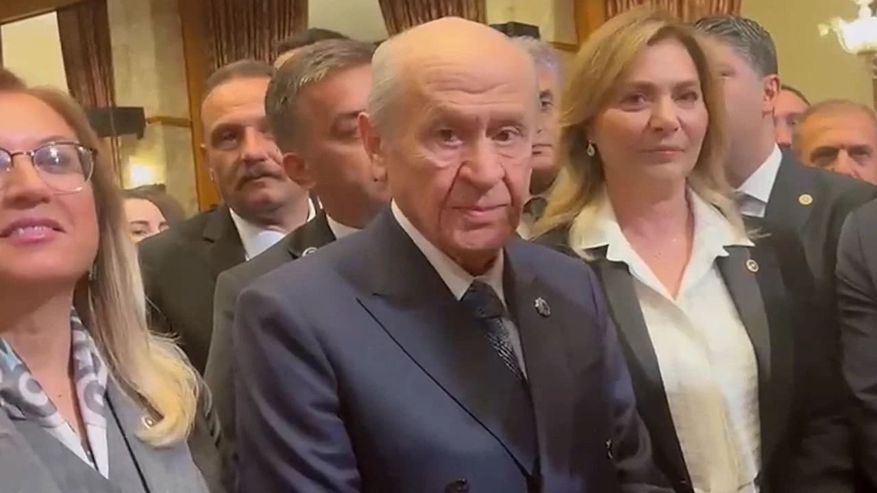 Bahçeli, İmralı Heyeti’ne Selahattin Demirtaş’ı sordu: Selamımı söylersiniz olur mu?