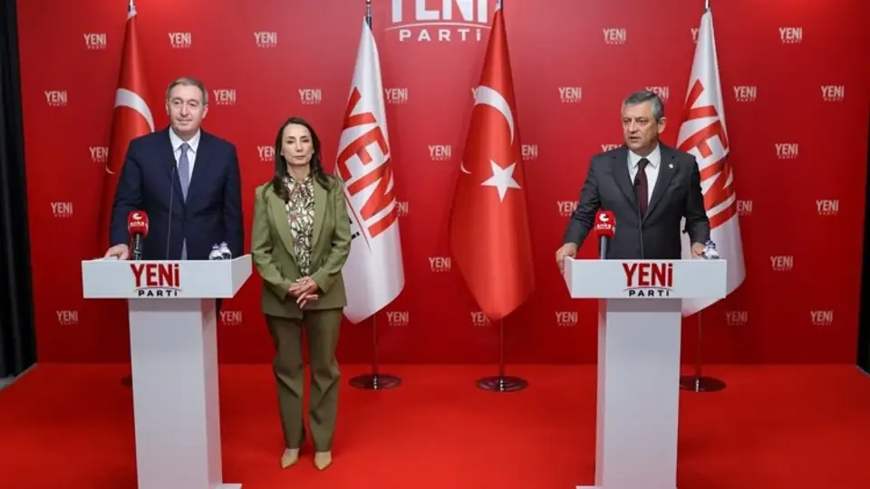 Siyasette Erken Seçim ve "Terörsüz Türkiye" Mesaisi: Özgür Özel ile DEM Parti Heyeti Bir Araya Geldi