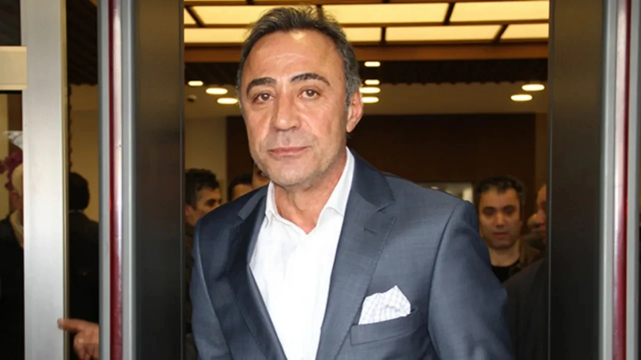 CHP, eşine şiddet görüntüleri ortaya çıkan Berhan Şimşek'i ihraç talebiyle disipline sevk ediyorç talebiyle disipline sevk etti