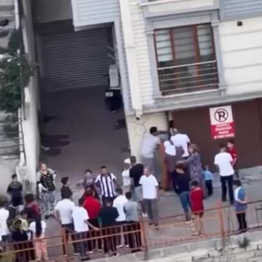Kağıthane’de çirkin iddia mahalleliyi ayağa kaldırdı: 'Size kuş göstereceğim' diye otoparka çekmek istediler