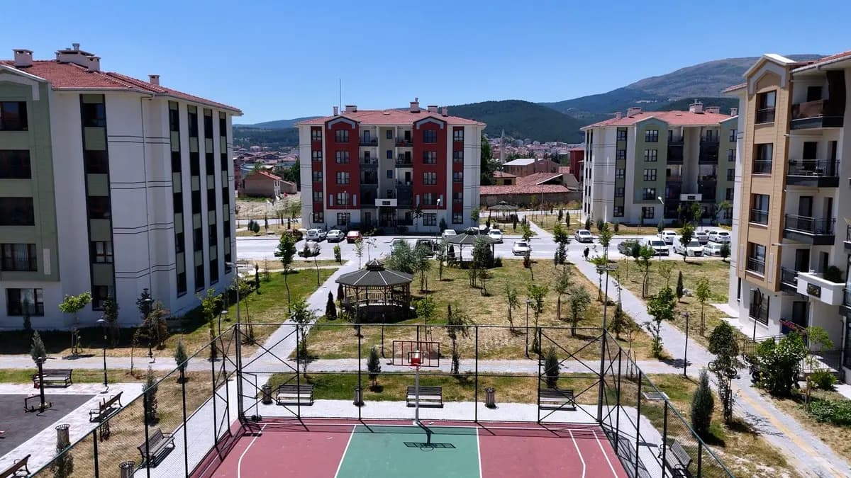 Bakan Kurum Kütahya'dan kentsel dönüşüm görüntüleri paylaştı: "Bakmaya doyamazsın"