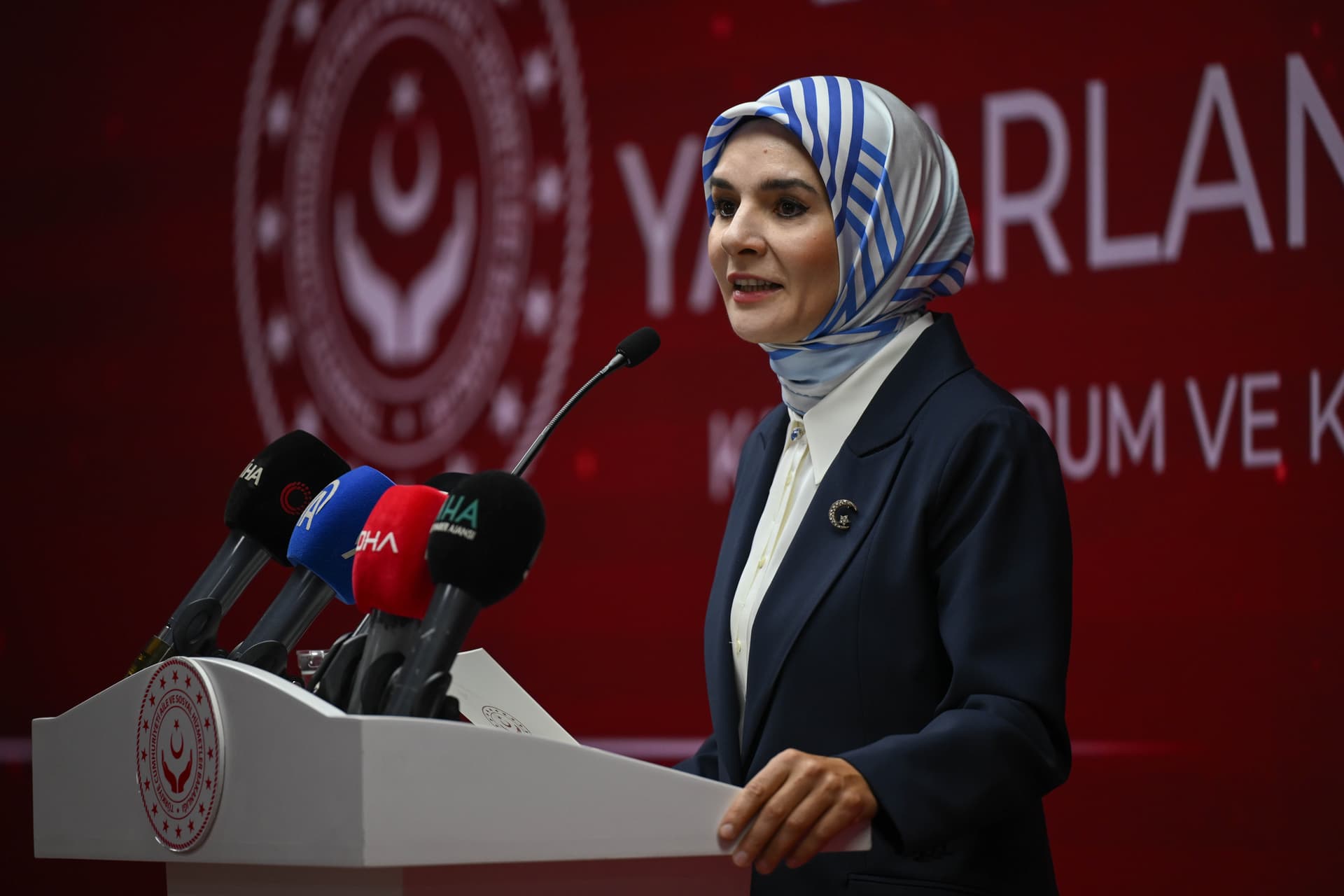 Bakan Göktaş'tan Özlale için suç duyurusu... "Hesabını hukuk önünde verecekler"