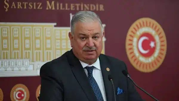 Yeniden Refah Partili Doğan Bekin'den 'tezkereye ret' çağrısı: 'Mekke İttifakı İsrail'i korumak için kuruldu'