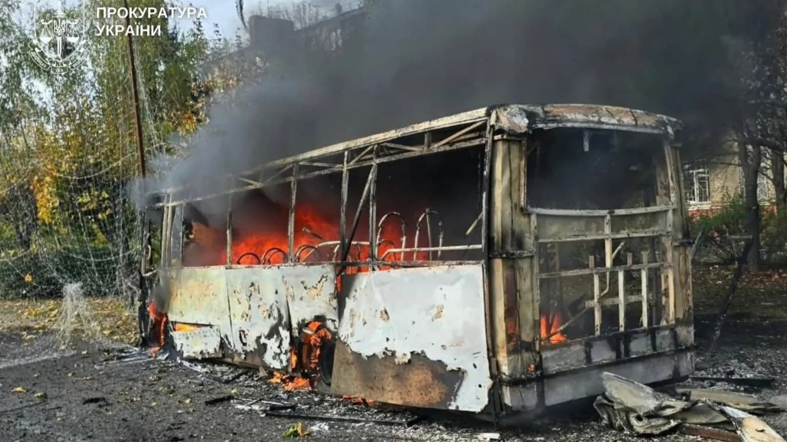 Rusya, Ukrayna’da yolcu otobüslerini vurdu: En az 30 sivil hayatını kaybetti