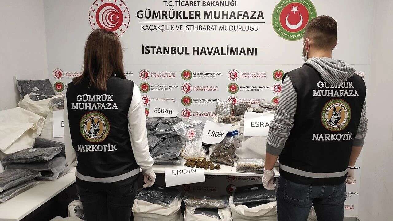 İstanbul Havalimanı'nda 34,4 kilogram uyuşturucu ele geçirildi