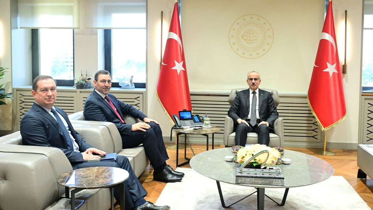 Bakan Uraloğlu, ROKETSAN Genel Müdürü Murat İkinci'yi kabul etti