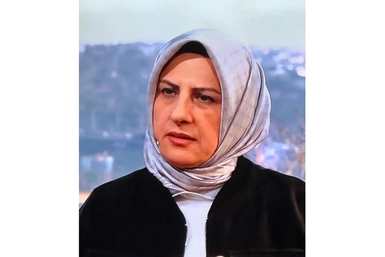 Fatma Betül Sayan Kaya'nın yerine getirilmişti: Hülya Terzioğlu kadınları hedef alan paylaşımlarıyla biliniyor