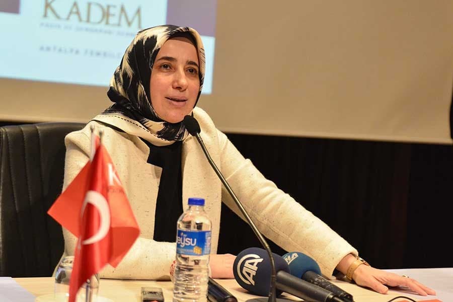 Özlem Zengin istedi, iktidar medyasından Ahmet Hakan da destekledi: “Liste açıklansın”